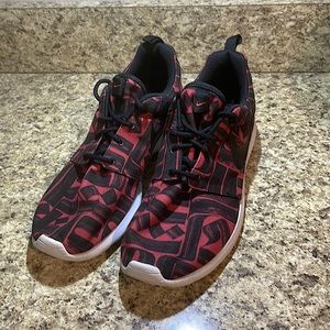 Nike Roshe One Print Womens Size 10 Ember Glow Athletic Shoe